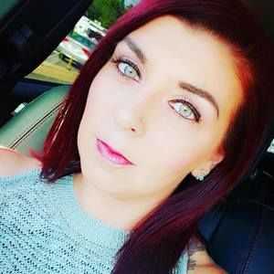 Meet your Posher, Angie